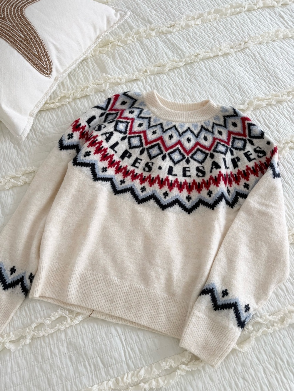 Les Alpes sweater